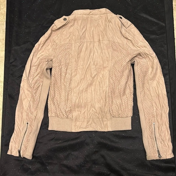 Distressed Cropped Jacket 🧥 - Picture 7 of 15